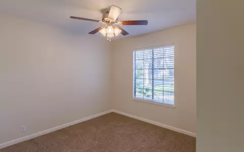 2073 Silverfield Loop, Redding, CA 96002 photo 7