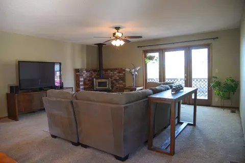 2648 Sanford Ct, Redding, CA 96002 photo 3