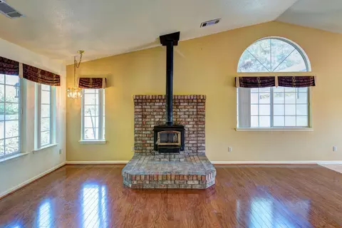 16012 Plateau Cir, Redding, CA 96001 photo 3