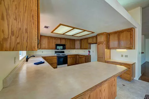 16012 Plateau Cir, Redding, CA 96001 photo 8