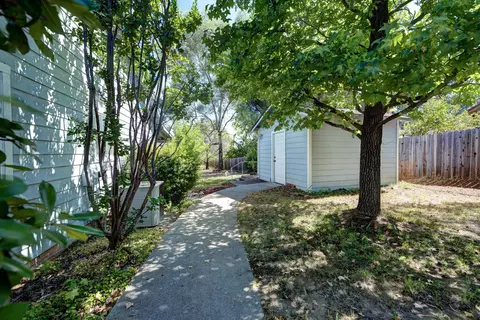 16012 Plateau Cir, Redding, CA 96001 photo 42