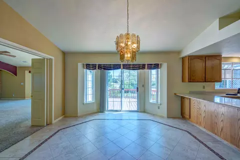 16012 Plateau Cir, Redding, CA 96001 photo 6