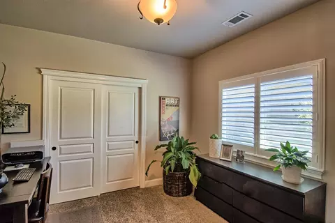 957 Albion Ave, Redding, CA 96003 photo 10