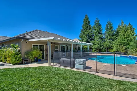 957 Albion Ave, Redding, CA 96003 photo 27
