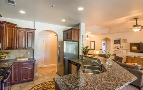 957 Albion Ave, Redding, CA 96003 photo 8
