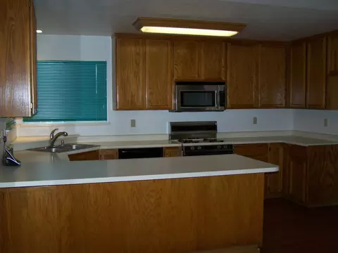 1928 Trumpet Dr, Redding, CA 96003 photo 6