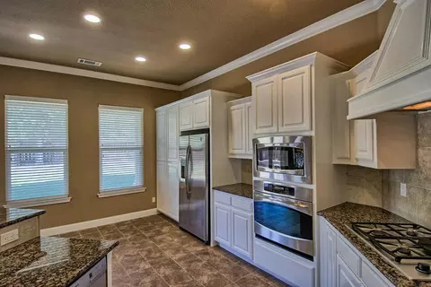 19438 Carnegie Dr, Redding, CA 96003 photo 14