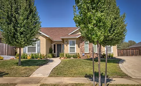 19438 Carnegie Dr, Redding, CA 96003 photo 1