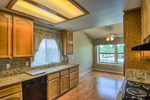 346 Vintage Path, Redding, CA 96003 photo 10