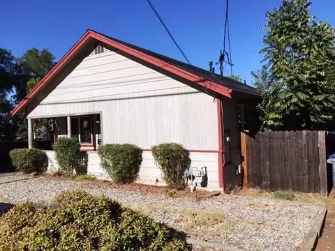 2201 Terrace St, Redding, CA 96001 photo 3