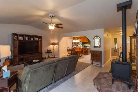 3171 Barrel Ct, Redding, CA 96001 photo 11