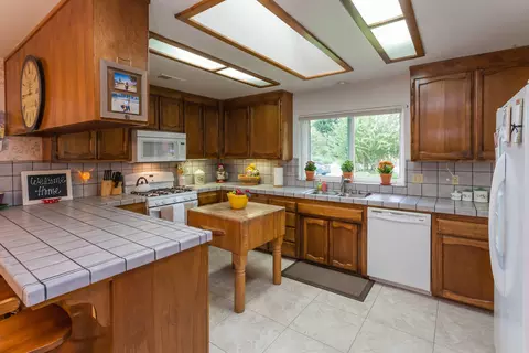 3171 Barrel Ct, Redding, CA 96001 photo 6