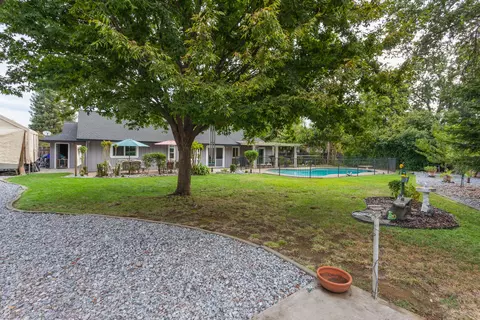 3171 Barrel Ct, Redding, CA 96001 photo 32