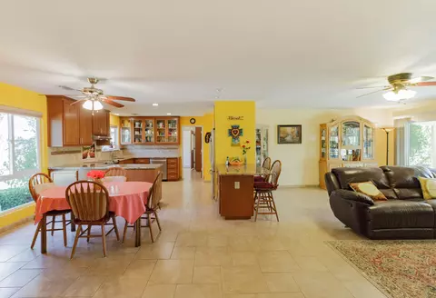 12800 Akrich St, Redding, CA 96003 photo 6