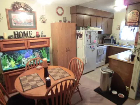 1477 Mishka Ct, Redding, CA 96003 photo 3