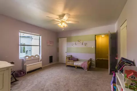 874 Lakeview Dr, Redding, CA 96001 photo 16