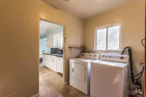 874 Lakeview Dr, Redding, CA 96001 photo 21