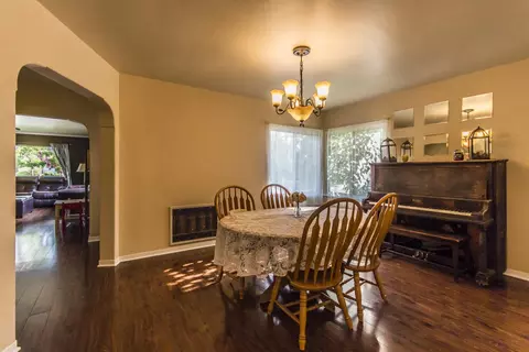 874 Lakeview Dr, Redding, CA 96001 photo 7