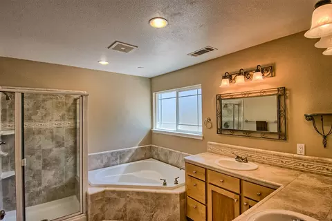1421 Lakeside Dr, Redding, CA 96001 photo 18