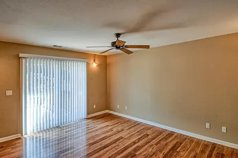 1421 Lakeside Dr, Redding, CA 96001 photo 17
