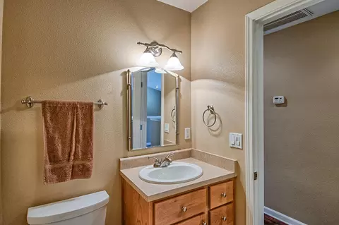 1421 Lakeside Dr, Redding, CA 96001 photo 24