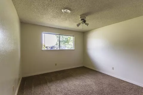 3334 School St, Redding, CA 96002 photo 10