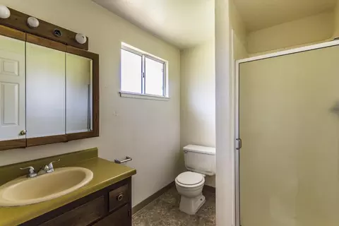 3334 School St, Redding, CA 96002 photo 11
