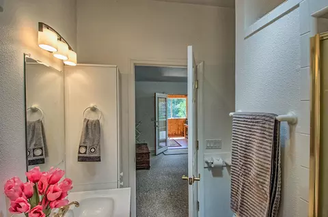 22140 Harr Ridge Rd, Lakehead, CA 96051 photo 33