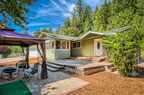 22140 Harr Ridge Rd, Lakehead, CA 96051 photo 3