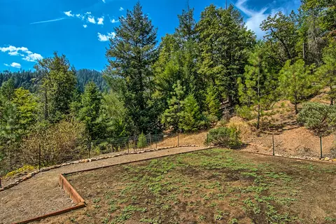 22140 Harr Ridge Rd, Lakehead, CA 96051 photo 40