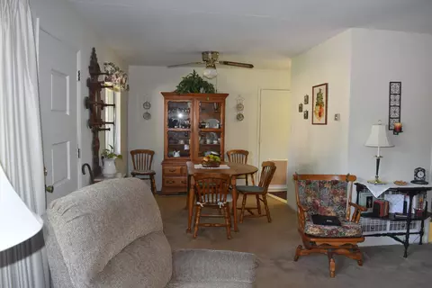 2766 Regal Ave, Redding, CA 96002 photo 8