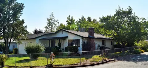 2766 Regal Ave, Redding, CA 96002 photo 3