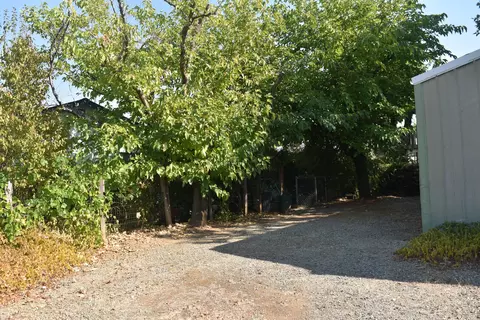 2766 Regal Ave, Redding, CA 96002 photo 23