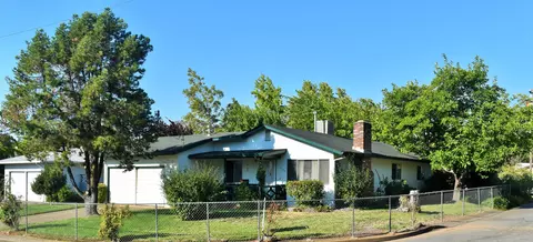 2766 Regal Ave, Redding, CA 96002 photo 1