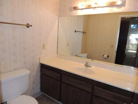 1971 Bechelli Ln, Redding, CA 96002 photo 9