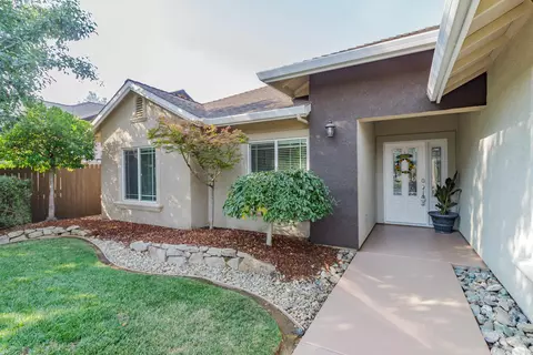 1004 Montclair Dr, Redding, CA 96003 photo 3