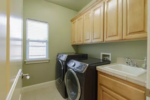 1004 Montclair Dr, Redding, CA 96003 photo 25