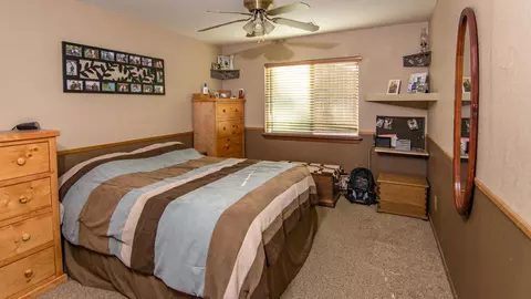 22077 Hidden Valley Dr, Redding, CA 96003 photo 9