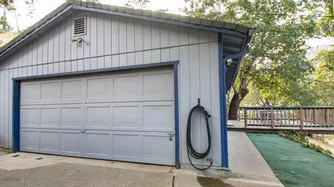 22077 Hidden Valley Dr, Redding, CA 96003 photo 10