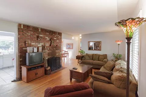 5540 Elm Ln, Redding, CA 96001 photo 3