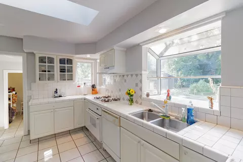 5540 Elm Ln, Redding, CA 96001 photo 7