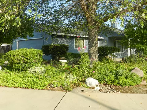 16984 Catalina Way, Redding, CA 96003 photo 1