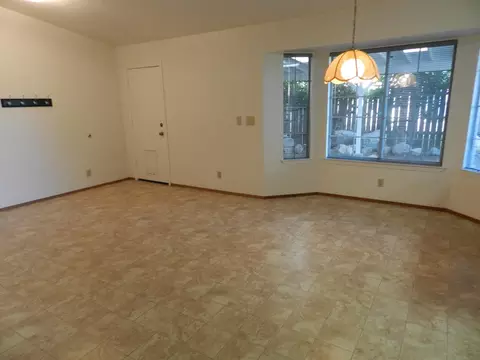 16984 Catalina Way, Redding, CA 96003 photo 11