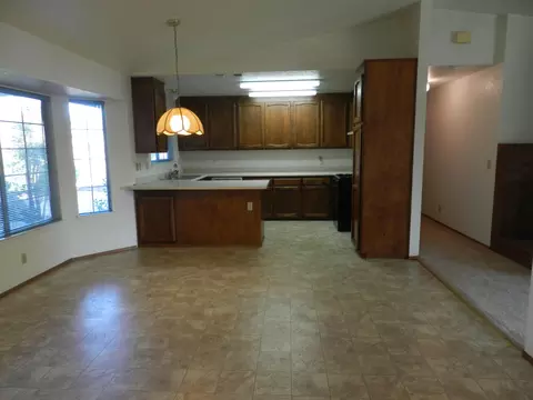 16984 Catalina Way, Redding, CA 96003 photo 2