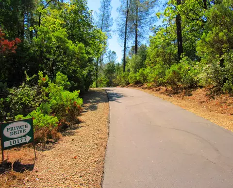 10177 Tilton Mine Rd, Redding, CA 96001 photo 2