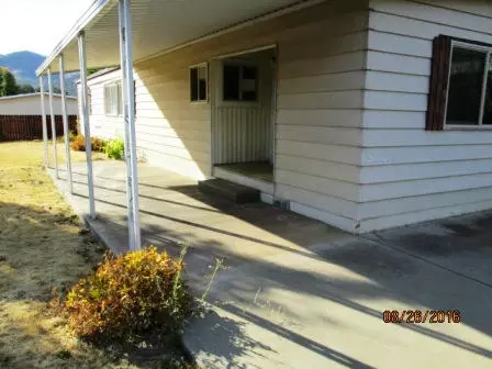 201 Arroyo Dr, Yreka, CA 96097 photo 1