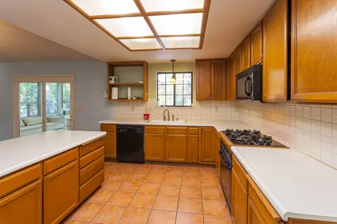 3414 Somerset, Redding, CA 96002 photo 9