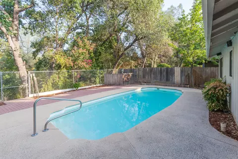 3414 Somerset, Redding, CA 96002 photo 1