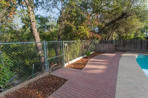 3414 Somerset, Redding, CA 96002 photo 24