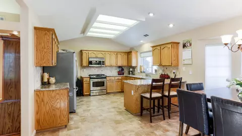 279 River Park Dr, Redding, CA 96003 photo 9